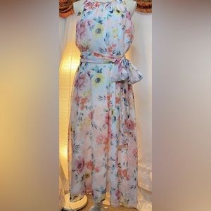 Nicole Miller Maxi Beautiful Floral Dress. Size 10.